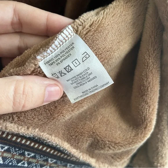 Earthbound Cropped Sherpa Jacket Size Large, Brown, EUC - Picture 2 of 9